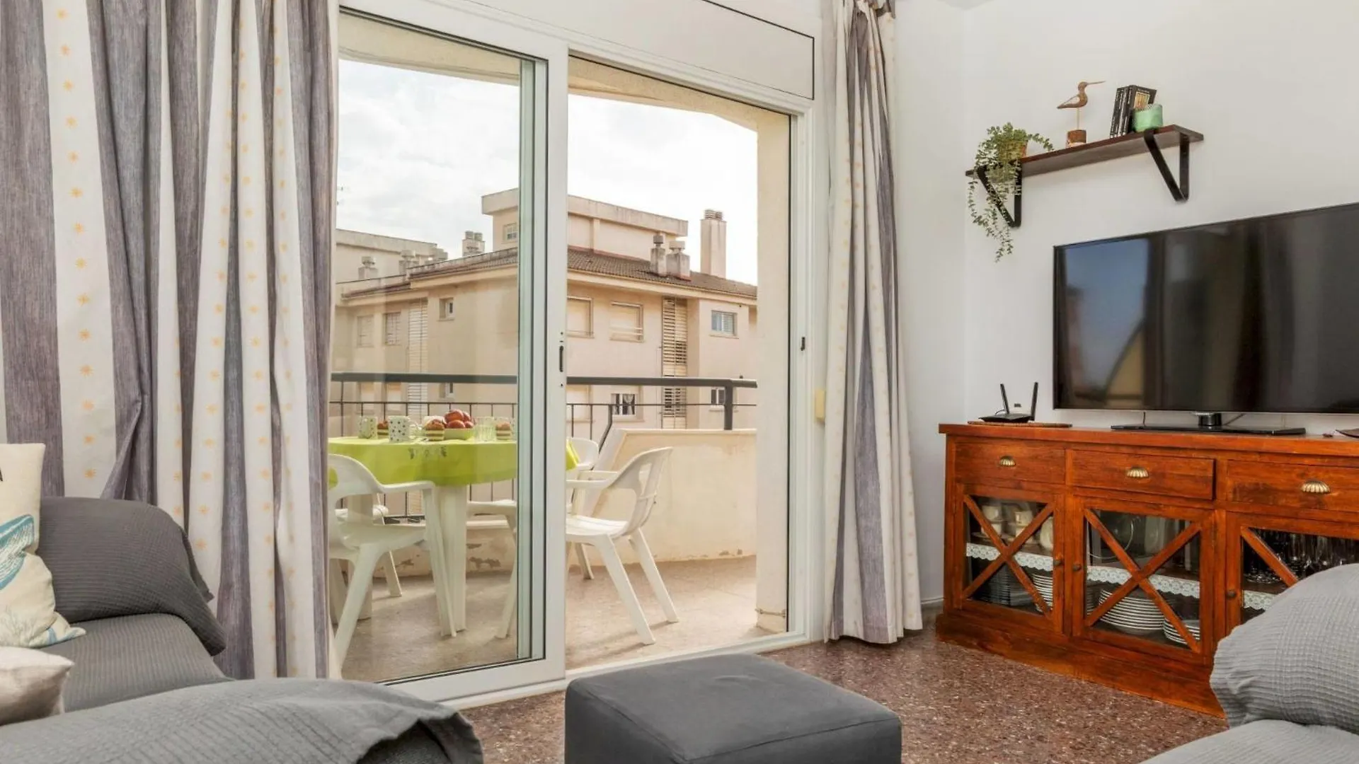 Apartment Flor De Nieve Segur de Calafell Spain